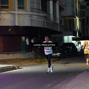 Runner Photo 7972152