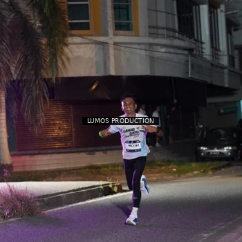 Runner Photo 7972177
