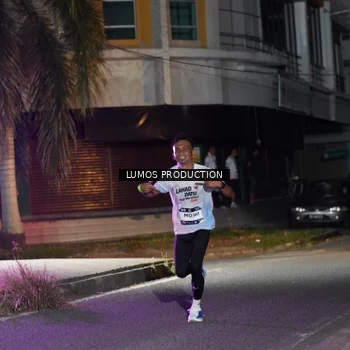 Runner Photo 7972181