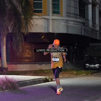 Runner Photo 7972201