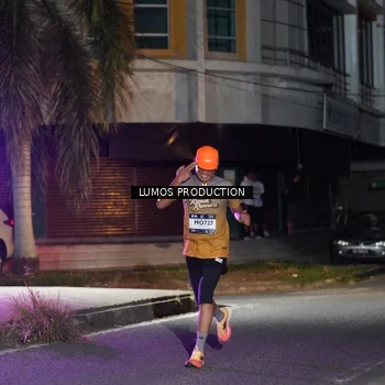Runner Photo 7972208