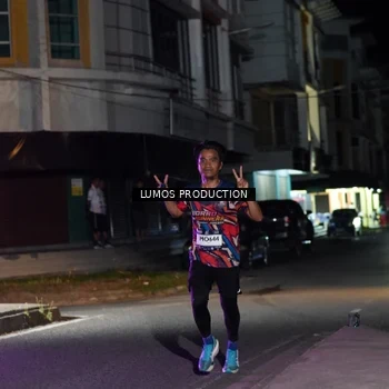 Runner Photo 7972247