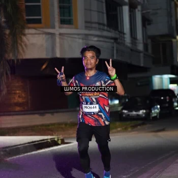 Runner Photo 7972270