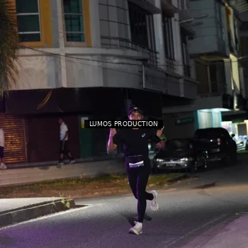 Runner Photo 7972303