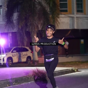 Runner Photo 7972336