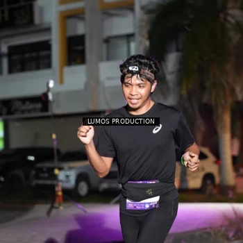 Runner Photo 7972352