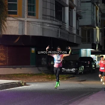 Runner Photo 7972368