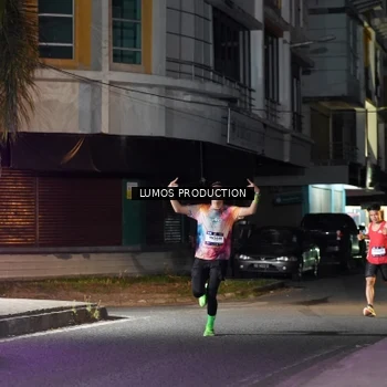 Runner Photo 7972372