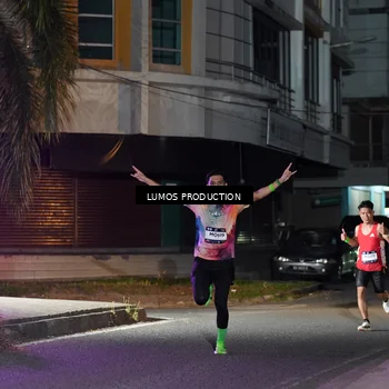 Runner Photo 7972384