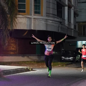 Runner Photo 7972389