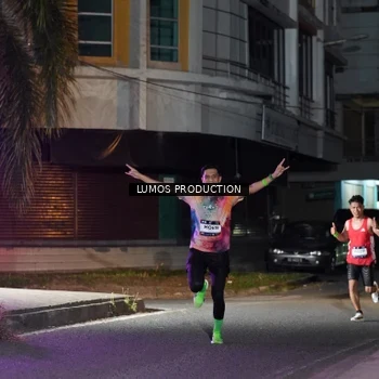 Runner Photo 7972390