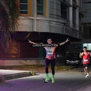 Runner Photo 7972391
