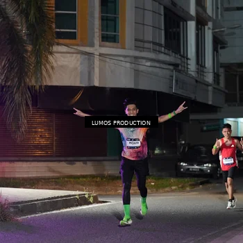 Runner Photo 7972393