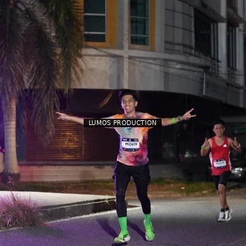 Runner Photo 7972416