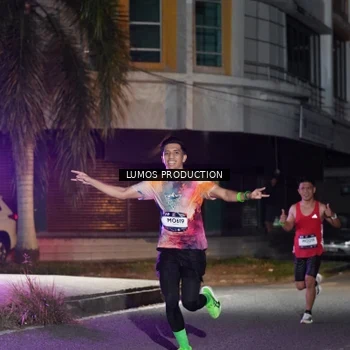 Runner Photo 7972417