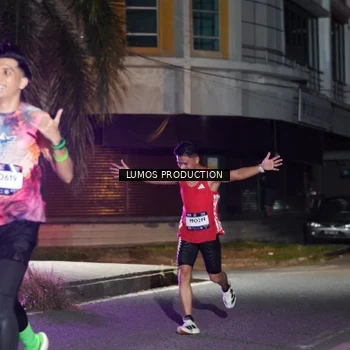 Runner Photo 7972424
