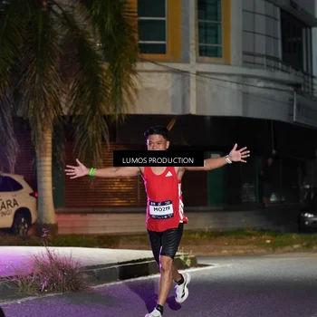 Runner Photo 7972435
