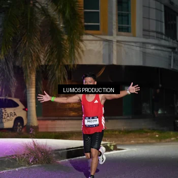 Runner Photo 7972437