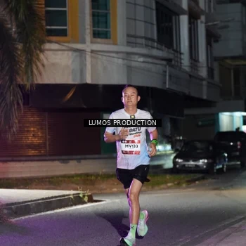 Runner Photo 7972475