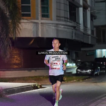 Runner Photo 7972476