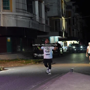 Runner Photo 7972498