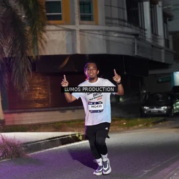 Runner Photo 7972531