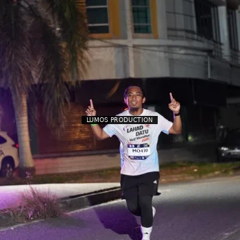 Runner Photo 7972534