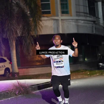Runner Photo 7972536