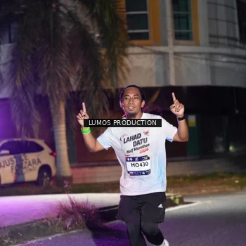 Runner Photo 7972546