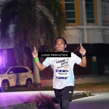 Runner Photo 7972553