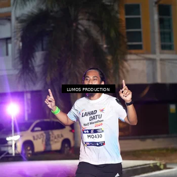 Runner Photo 7972557