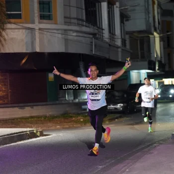 Runner Photo 7972633