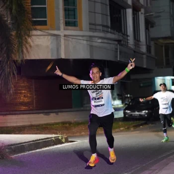 Runner Photo 7972642