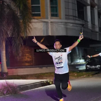Runner Photo 7972647