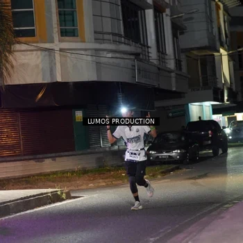 Runner Photo 7972705