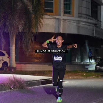 Runner Photo 7972795