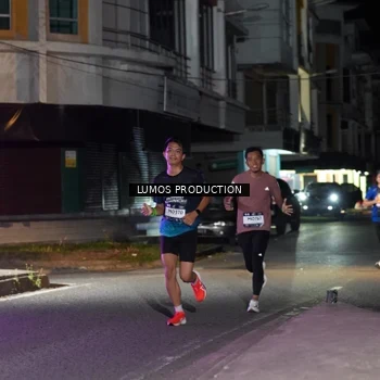 Runner Photo 7972835
