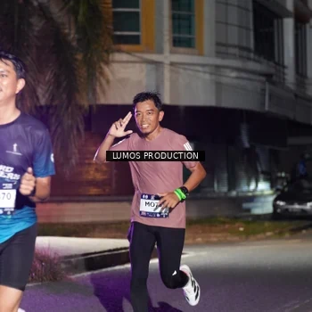 Runner Photo 7972863
