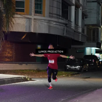 Runner Photo 7973111