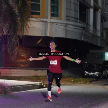 Runner Photo 7973124