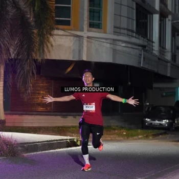 Runner Photo 7973125
