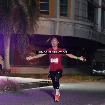 Runner Photo 7973128