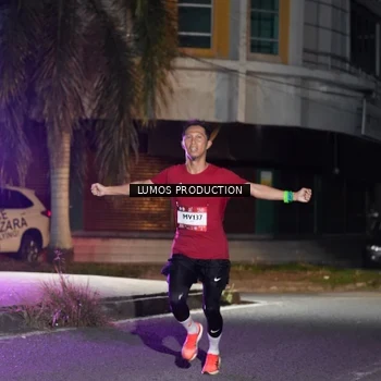 Runner Photo 7973133