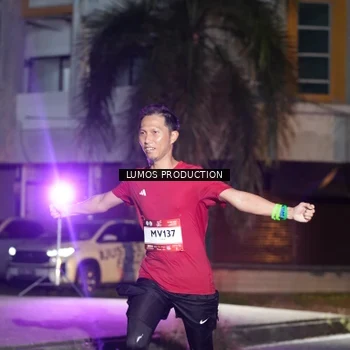 Runner Photo 7973158