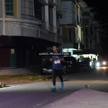 Runner Photo 7973168
