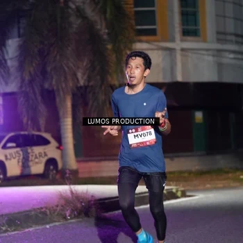 Runner Photo 7973209