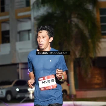 Runner Photo 7973225