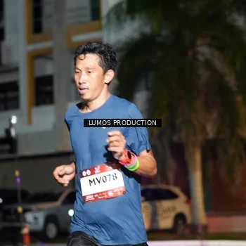 Runner Photo 7973235