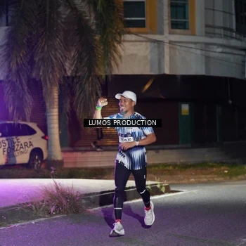 Runner Photo 7973282