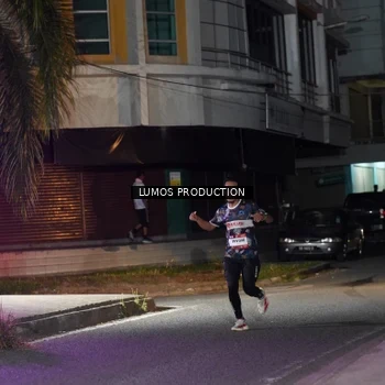Runner Photo 7973301